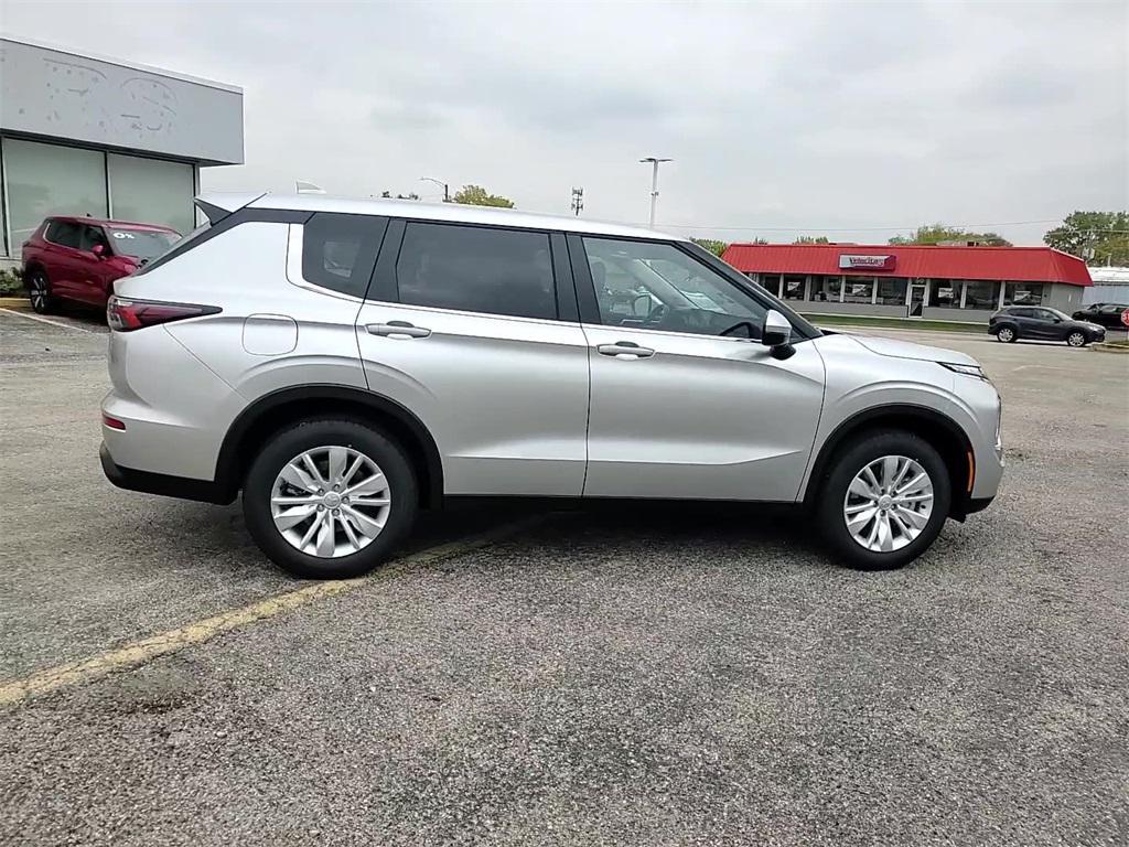 new 2025 Mitsubishi Outlander car, priced at $34,210