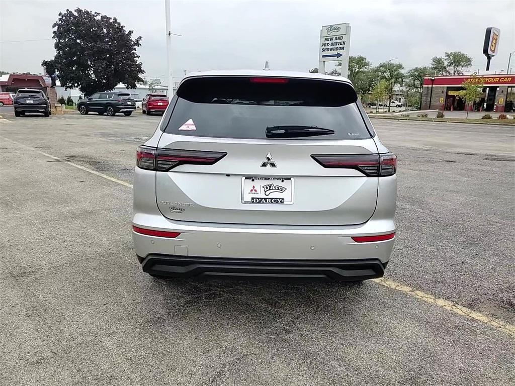 new 2025 Mitsubishi Outlander car, priced at $34,210