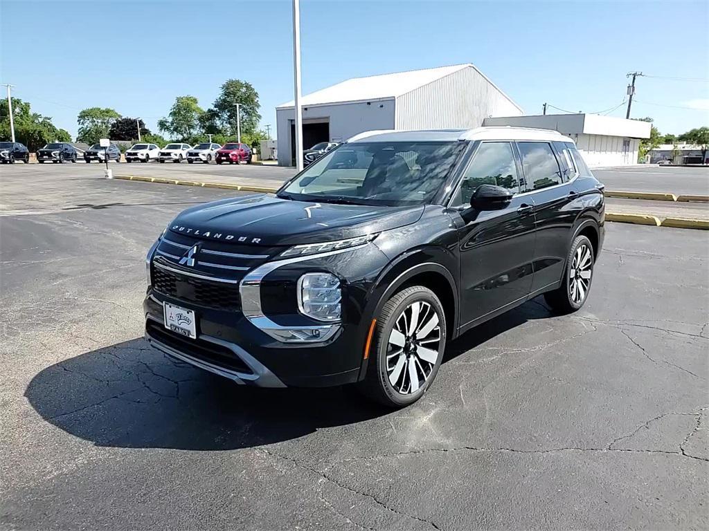 new 2025 Mitsubishi Outlander car