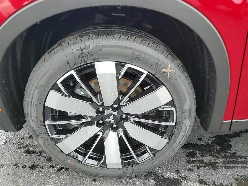 new 2025 Mitsubishi Outlander car, priced at $36,645