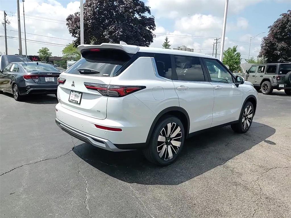 new 2025 Mitsubishi Outlander car, priced at $39,785