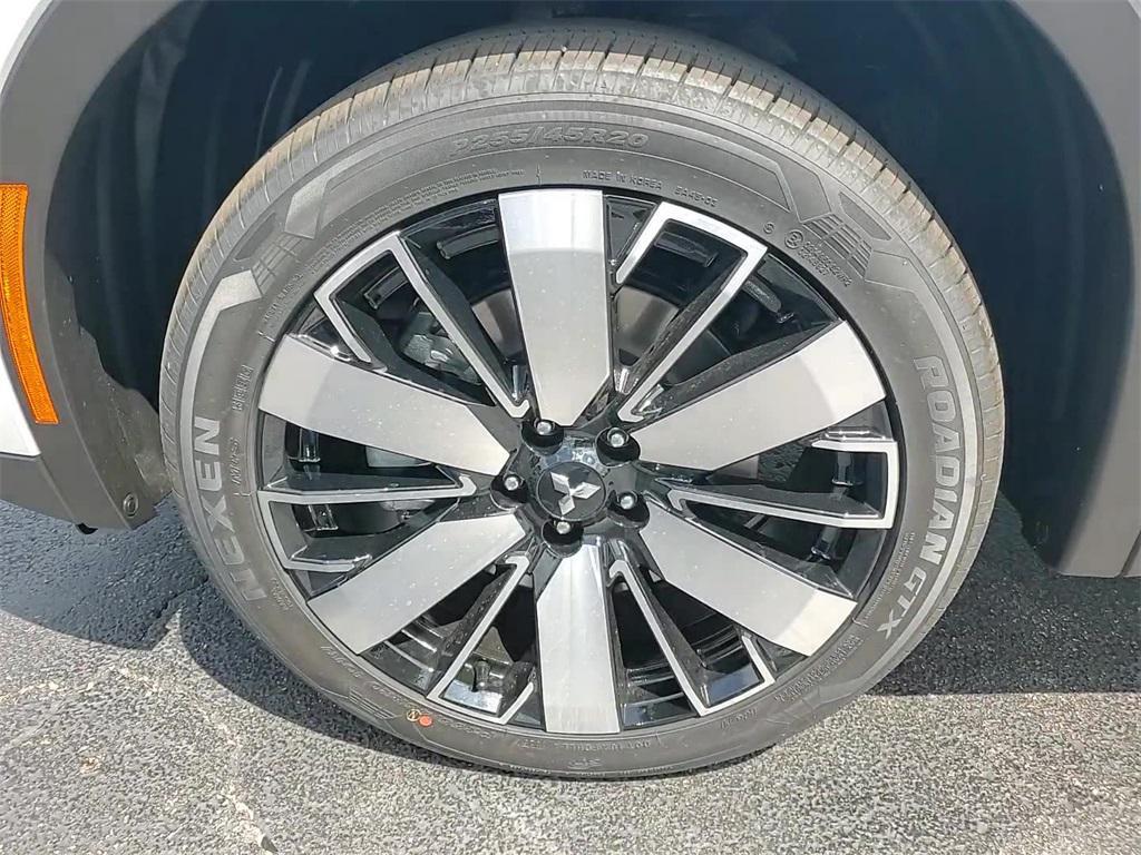 new 2025 Mitsubishi Outlander car, priced at $39,785