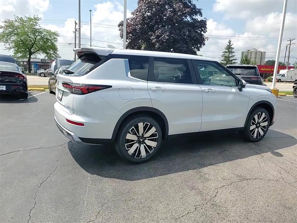 new 2025 Mitsubishi Outlander car, priced at $39,785