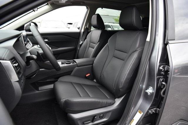 new 2025 Nissan Rogue car, priced at $33,675