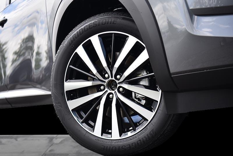 new 2025 Nissan Pathfinder car, priced at $49,430