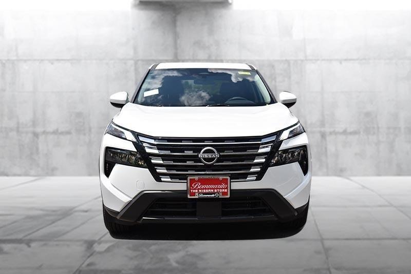 new 2025 Nissan Rogue car, priced at $33,000