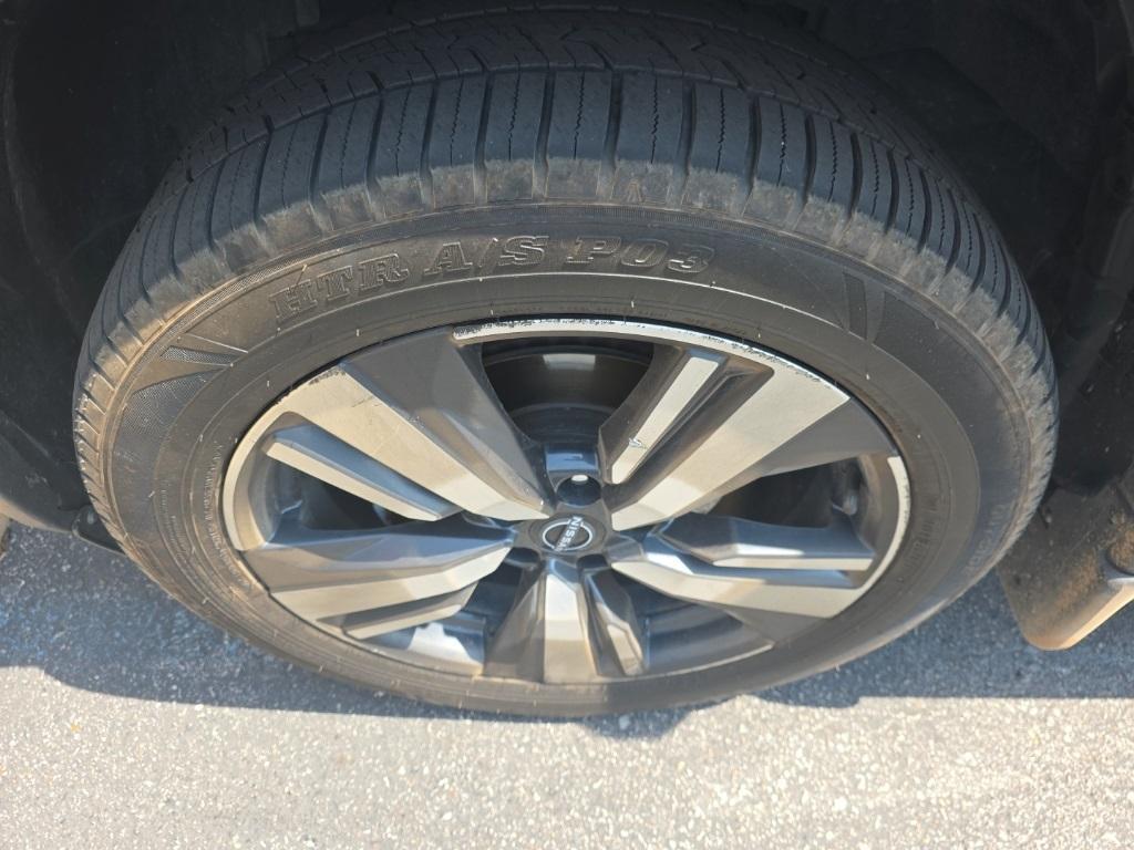 used 2022 Nissan Rogue car, priced at $21,299