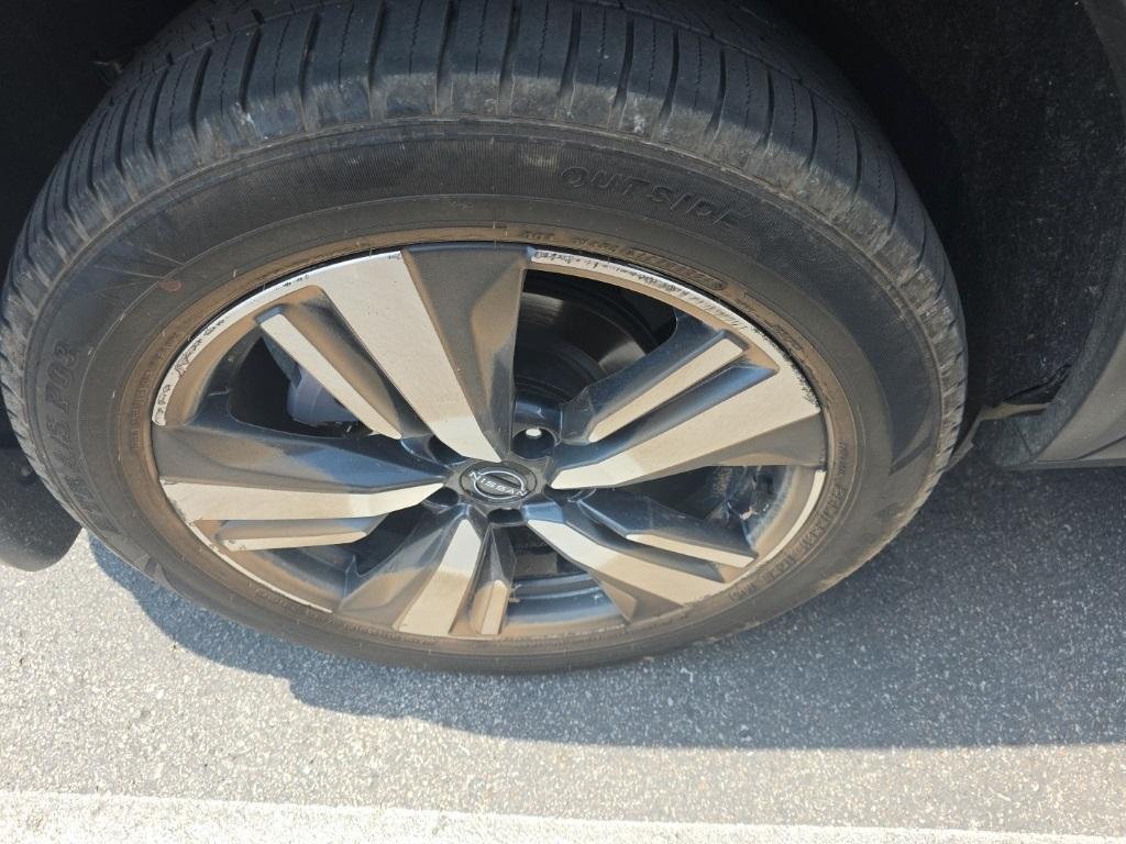 used 2022 Nissan Rogue car, priced at $21,299