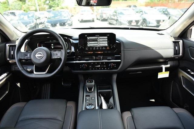 new 2025 Nissan Pathfinder car, priced at $55,205