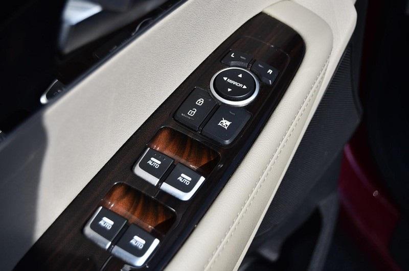 used 2019 Kia Sorento car, priced at $18,277