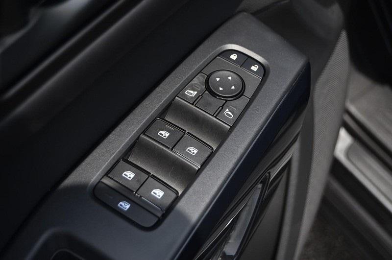 new 2025 Nissan Pathfinder car, priced at $35,940