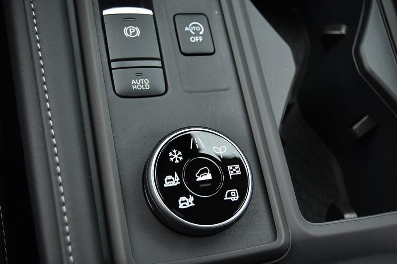 new 2025 Nissan Pathfinder car, priced at $35,940