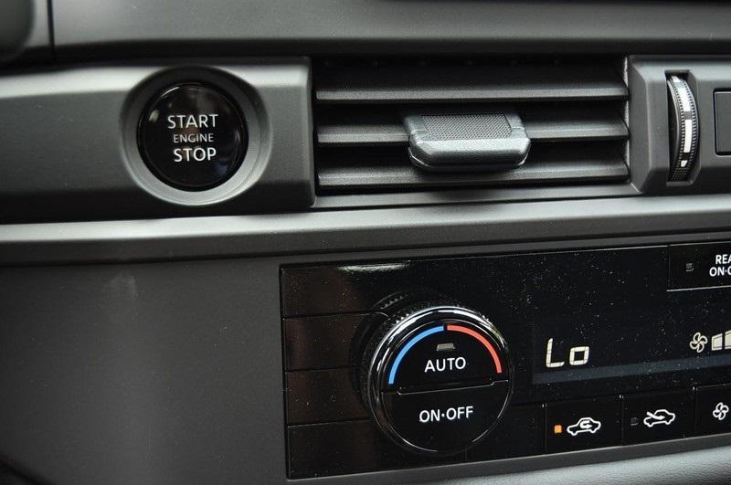 new 2025 Nissan Pathfinder car, priced at $35,940
