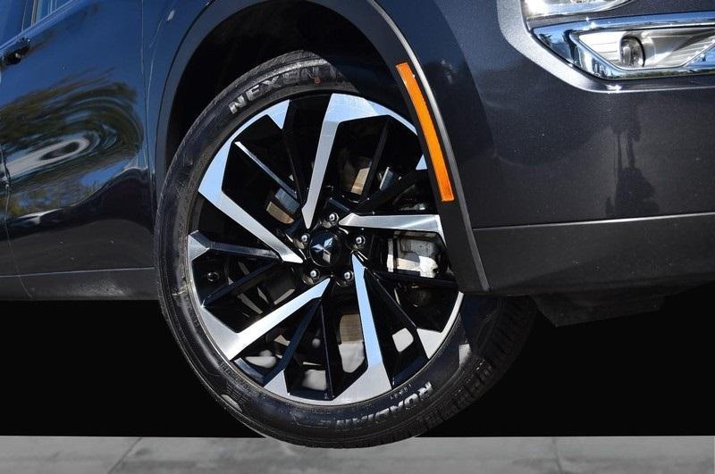 used 2024 Mitsubishi Outlander car, priced at $24,223