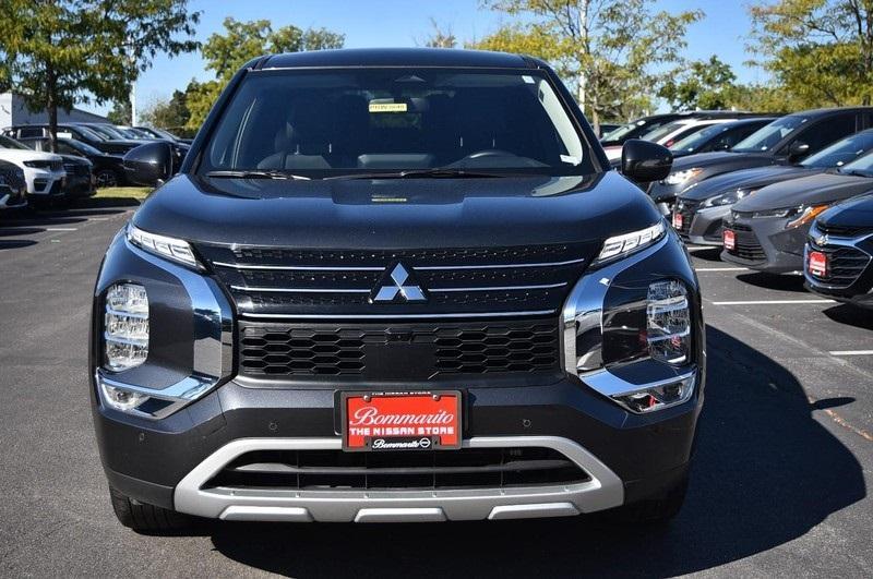 used 2024 Mitsubishi Outlander car, priced at $25,788