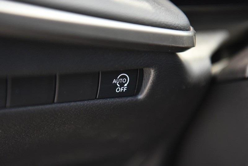 new 2025 Nissan Kicks car, priced at $23,400