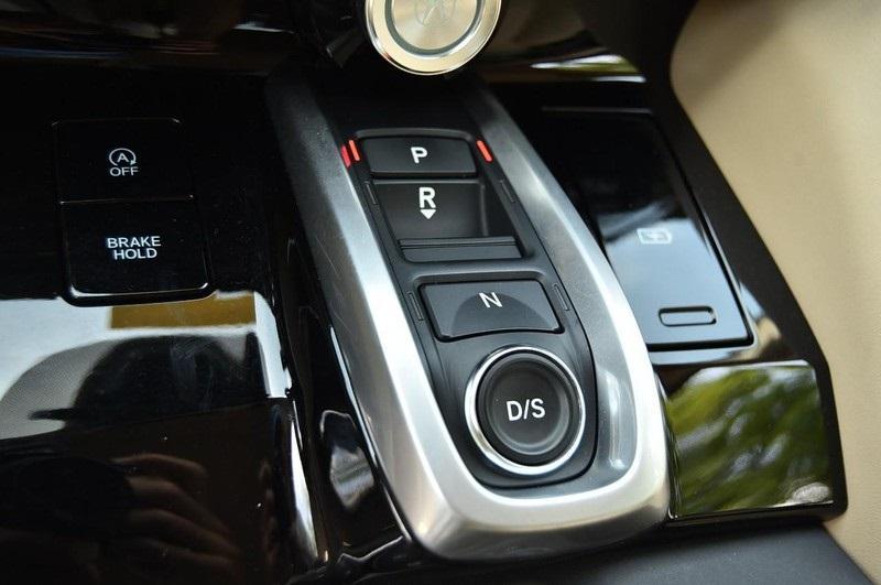used 2023 Acura MDX car, priced at $40,966