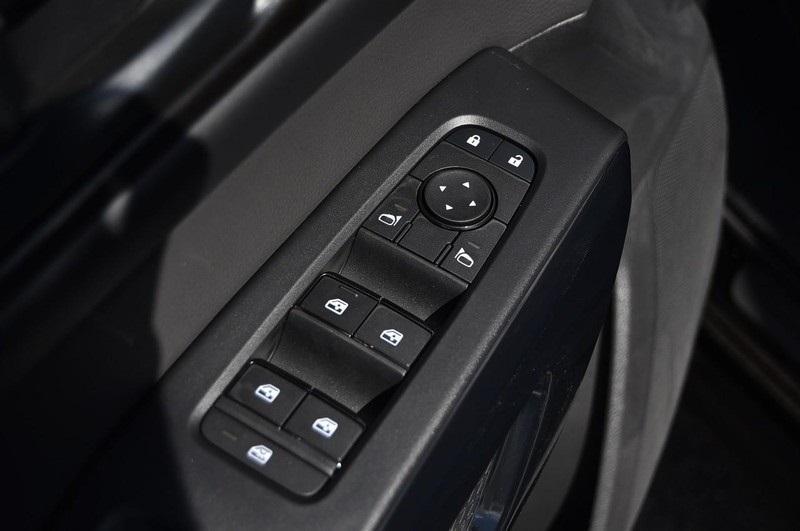 new 2025 Nissan Pathfinder car, priced at $37,454