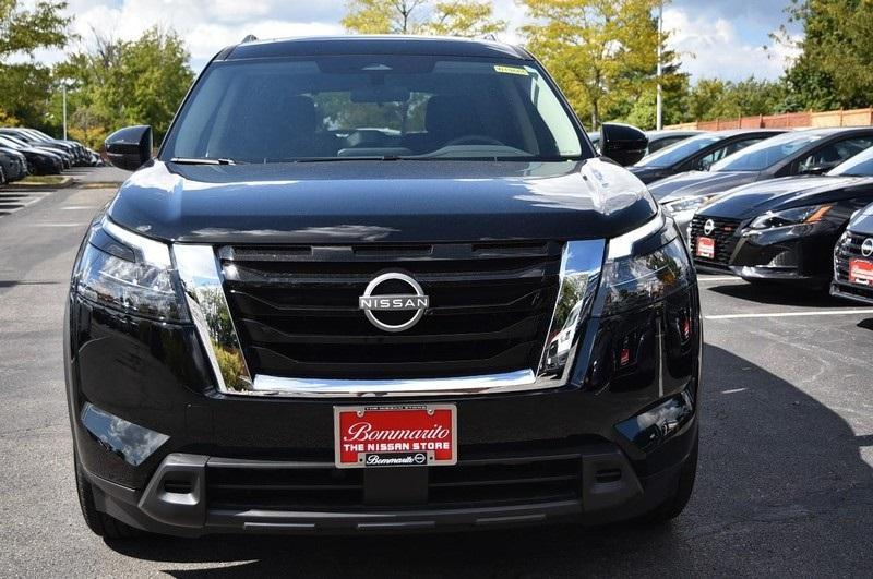 new 2025 Nissan Pathfinder car, priced at $37,454