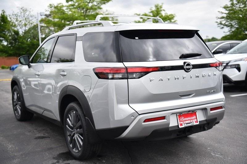 new 2025 Nissan Pathfinder car, priced at $45,382