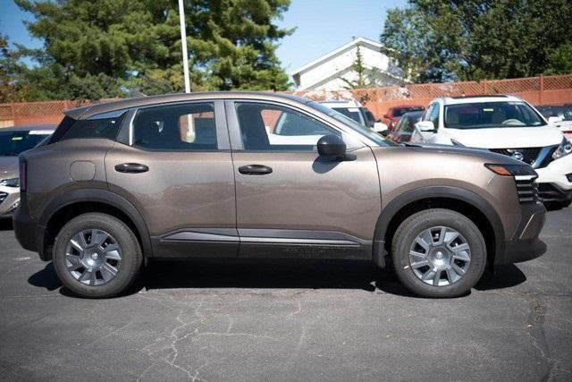 new 2025 Nissan Kicks car, priced at $23,725