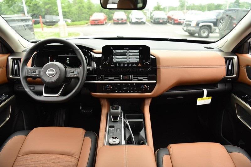 new 2025 Nissan Pathfinder car, priced at $50,078