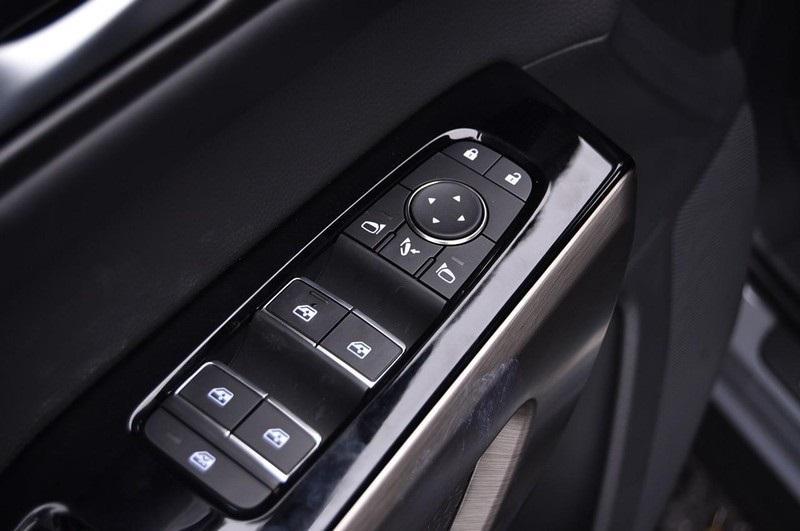 new 2025 Nissan Pathfinder car, priced at $53,580
