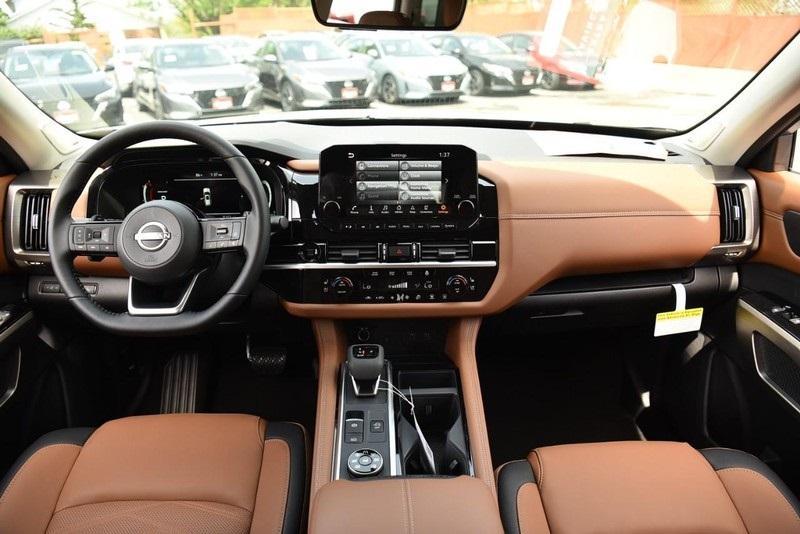 new 2025 Nissan Pathfinder car, priced at $48,335
