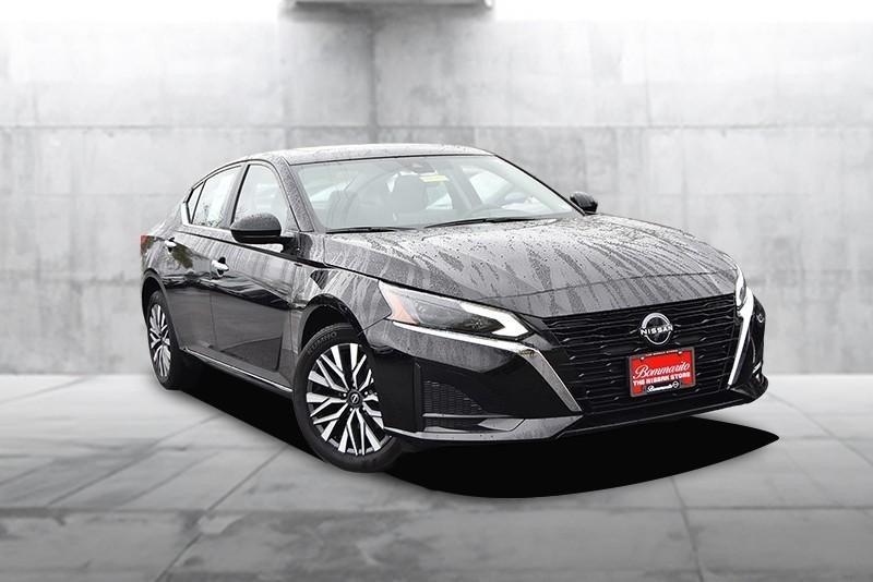 used 2024 Nissan Altima car, priced at $25,599