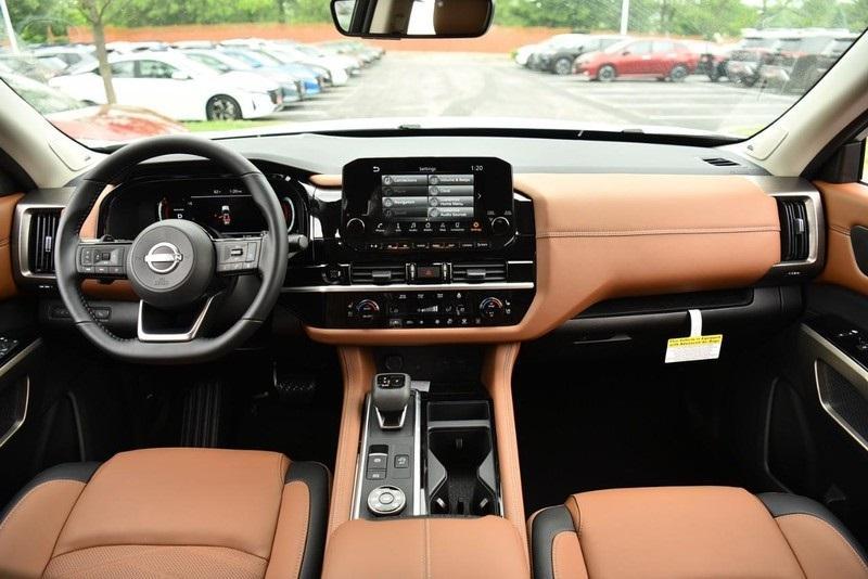 new 2025 Nissan Pathfinder car, priced at $50,685