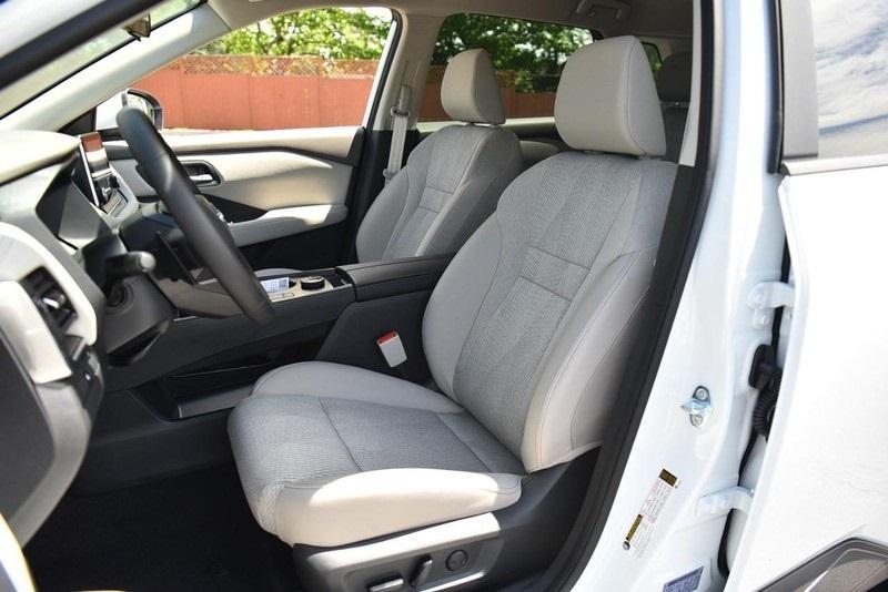new 2025 Nissan Rogue car, priced at $32,085