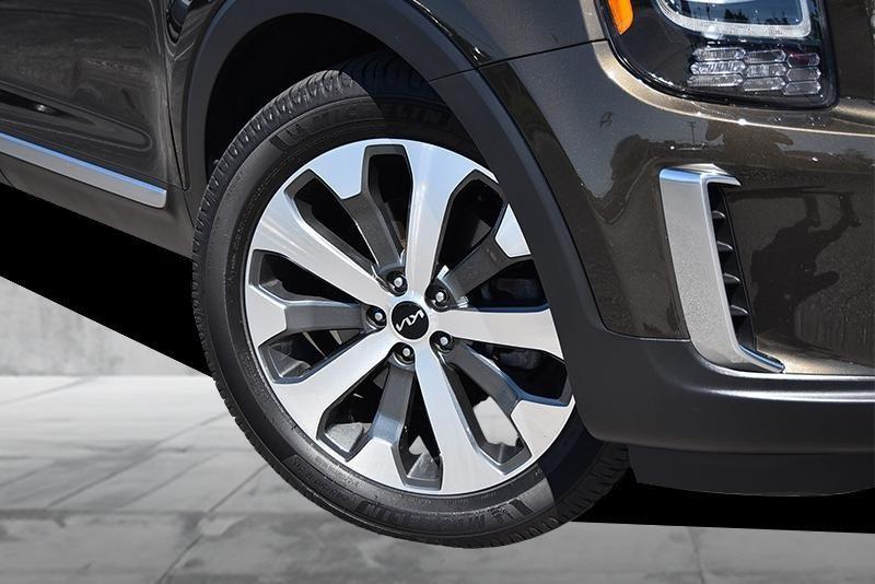 used 2022 Kia Telluride car, priced at $31,599