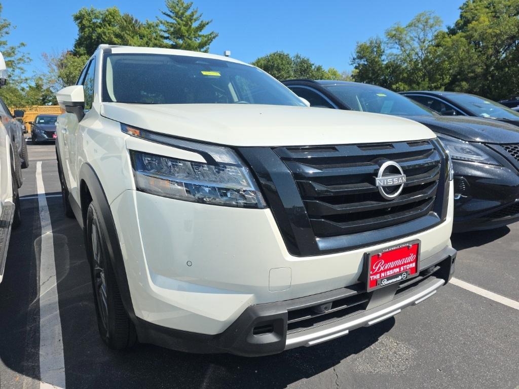 used 2024 Nissan Pathfinder car, priced at $39,399