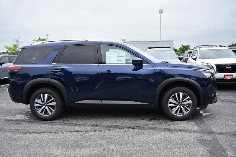 new 2025 Nissan Pathfinder car, priced at $45,785