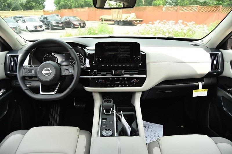 new 2025 Nissan Pathfinder car, priced at $46,050