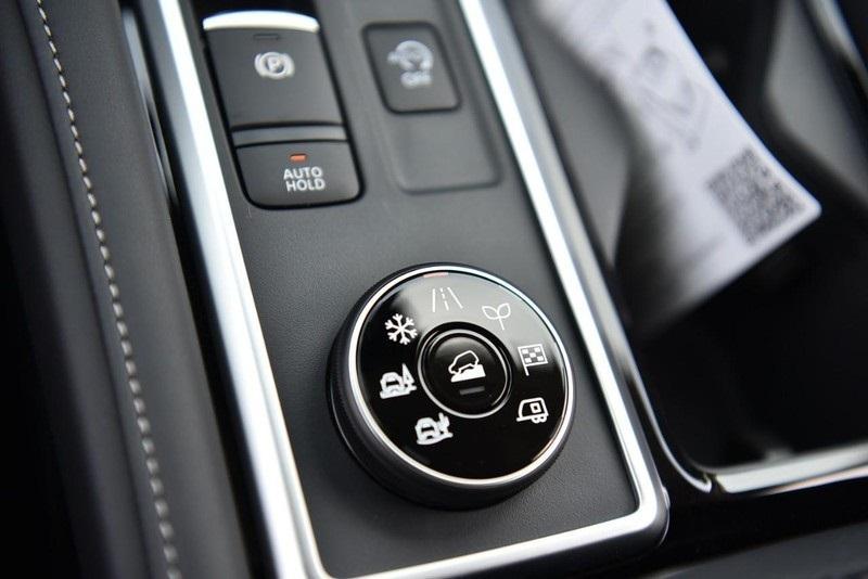 new 2025 Nissan Pathfinder car, priced at $45,190