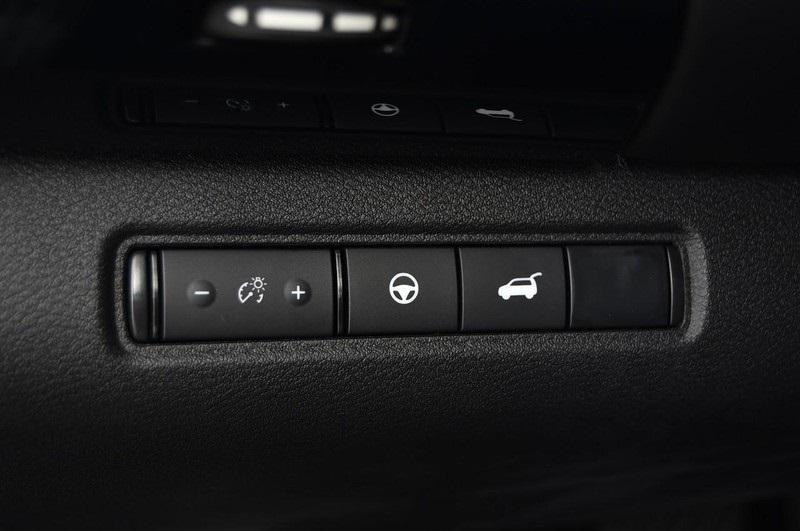 new 2025 Nissan Pathfinder car, priced at $35,340