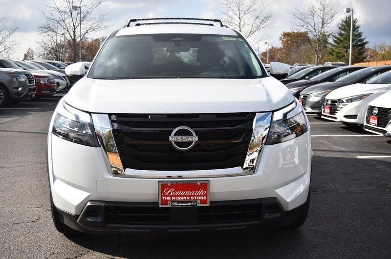 new 2025 Nissan Pathfinder car, priced at $35,340