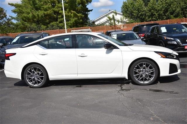 new 2024 Nissan Altima car, priced at $32,030