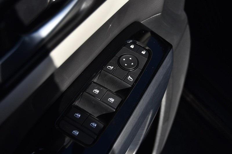 new 2025 Nissan Pathfinder car, priced at $37,740