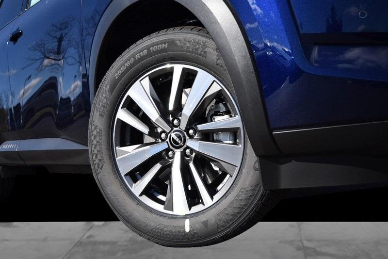 new 2025 Nissan Pathfinder car, priced at $37,740