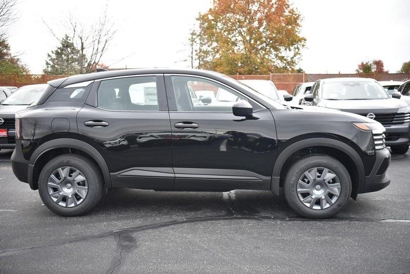 new 2025 Nissan Kicks car, priced at $24,657