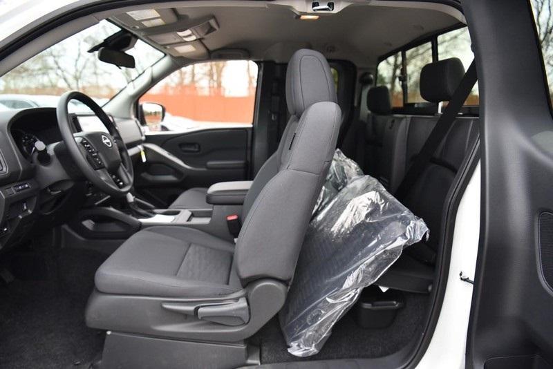 new 2025 Nissan Frontier car, priced at $31,260