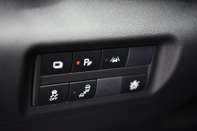 new 2025 Nissan Kicks Play car, priced at $21,660