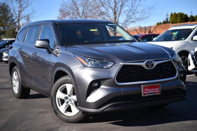 used 2024 Toyota Highlander car, priced at $38,285