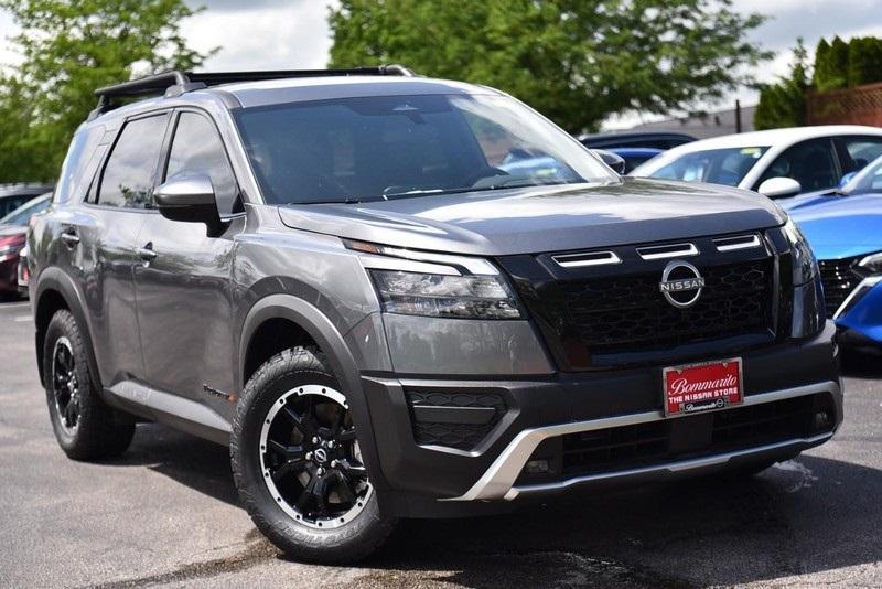 new 2025 Nissan Pathfinder car, priced at $40,475