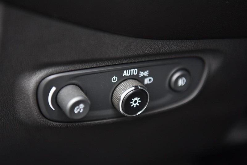 used 2021 Chevrolet Equinox car, priced at $18,788
