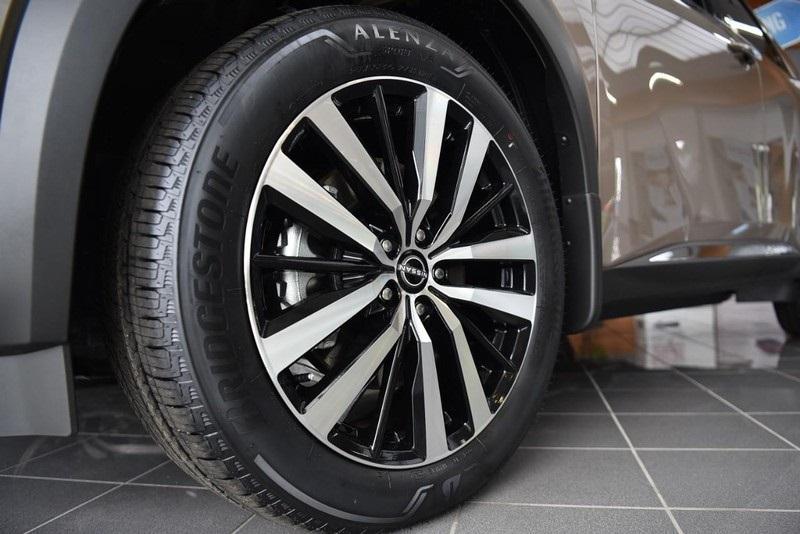 new 2025 Nissan Pathfinder car, priced at $48,105