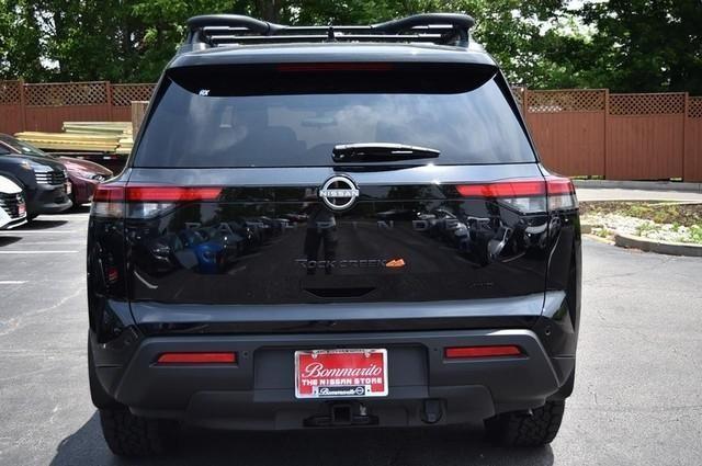 new 2025 Nissan Pathfinder car, priced at $46,595