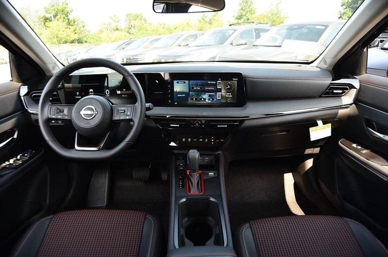 new 2025 Nissan Kicks car, priced at $26,470